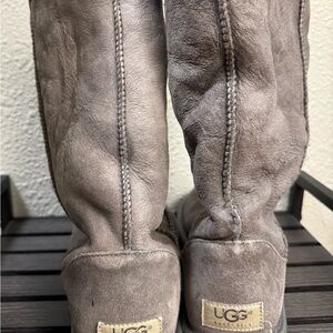 UGG Classic Tall Boots in Gray